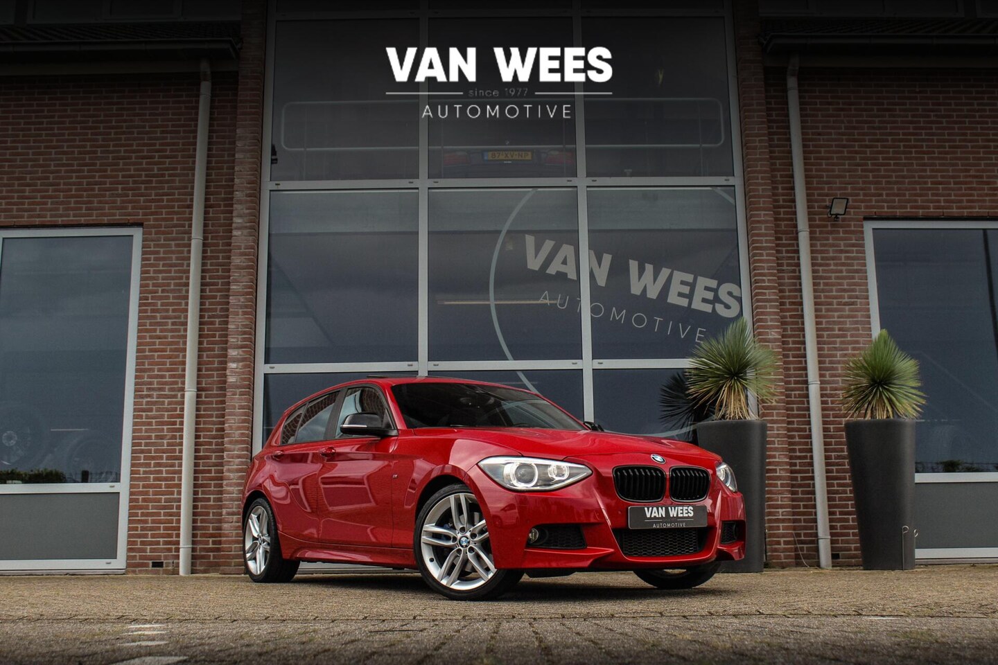 BMW 1-serie - 125i Business+ | Sport Line | NL auto | Schuif-/kanteldak | Keyless entry | HiFi audio | S - AutoWereld.nl