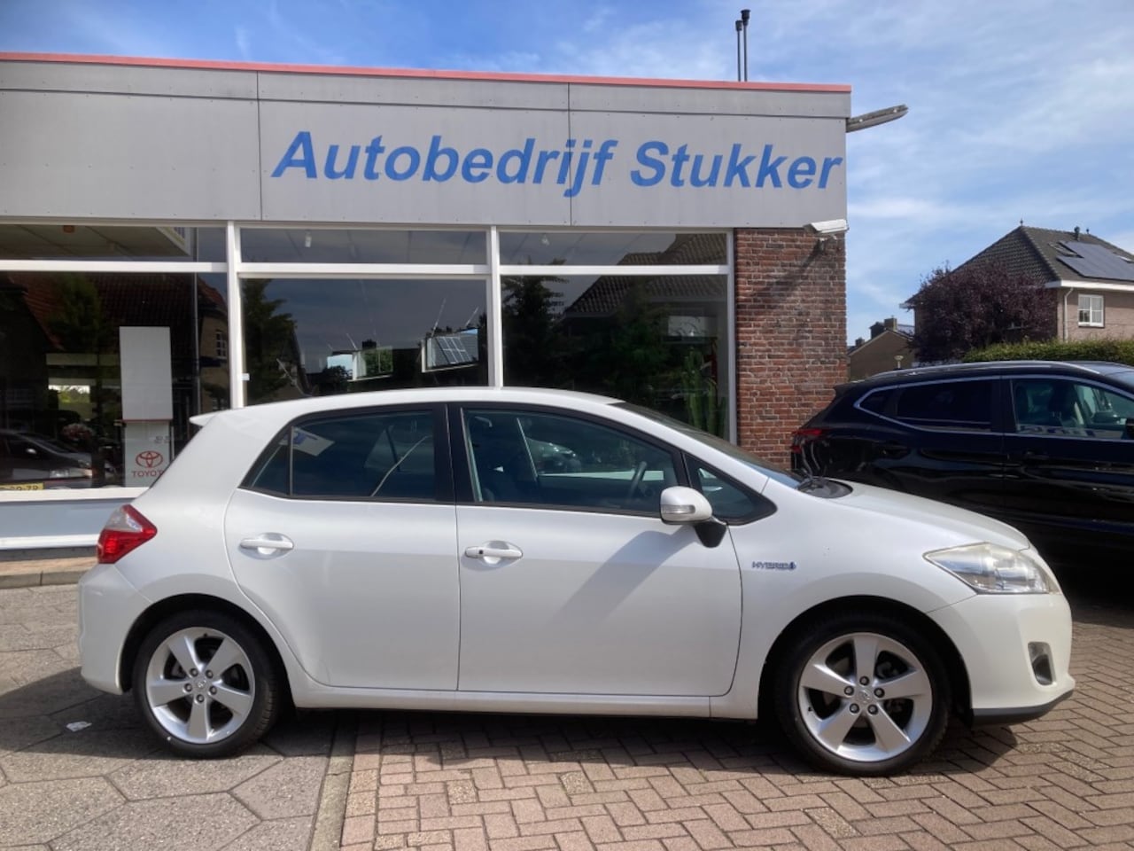 Toyota Auris - 1.8 VVT-i  Hybride Aspiration Bussiness 134972 km - AutoWereld.nl