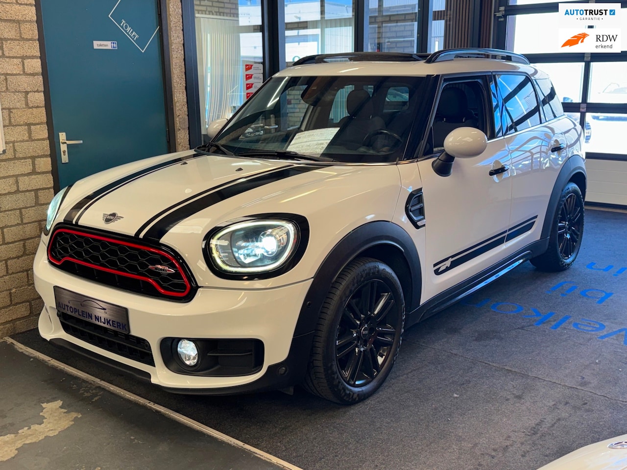 MINI Countryman - 1.5 One Chili Aut Panodak Camera LED Dealeronderhouden - AutoWereld.nl