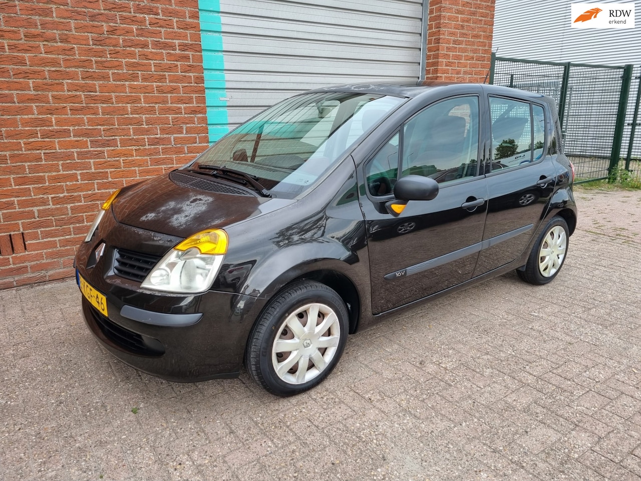 Renault Modus - 1.2-16V Authentique Comfort Bj:2005 - AutoWereld.nl