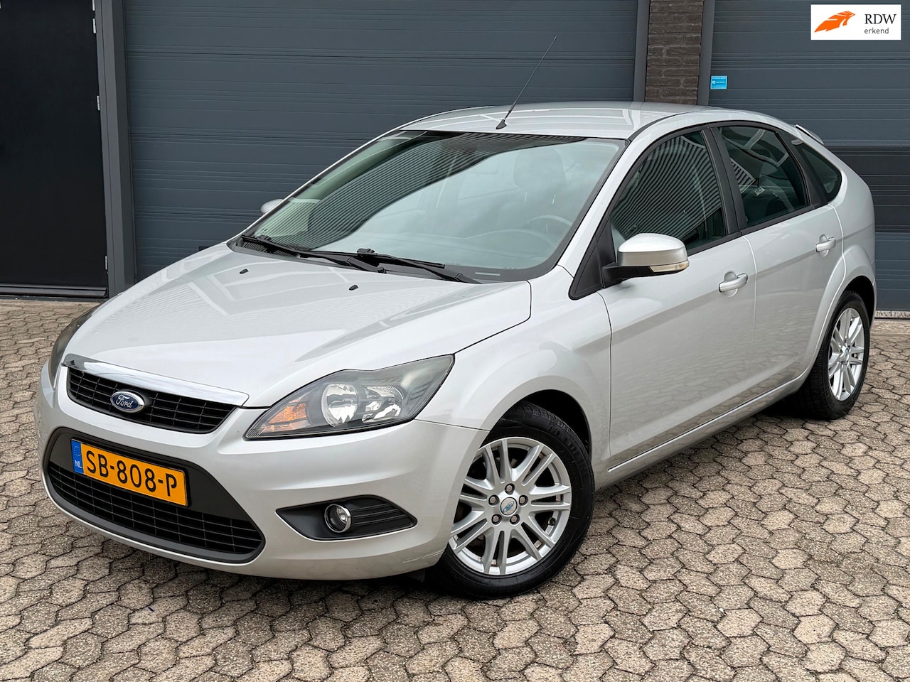 Ford Focus - 1.6 Trend|KEYLESS|CRUISE|AIRCO|APK - AutoWereld.nl