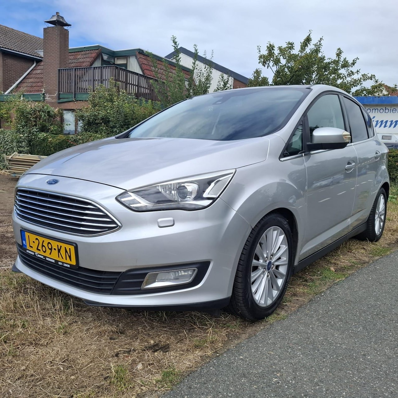 Ford C-Max - 1.0 Titanium Panoramadak / Navi / Sportvelgen Nwe D.riem. - AutoWereld.nl