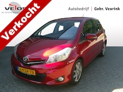 Toyota Yaris - 1.3 VVT-i Dynamic Automaat Trekhaak