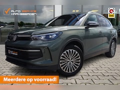 Volkswagen Tiguan - 1.5 eHybrid Life | Trekhaak | 360 Camera | ACC | Cipressino Grün |