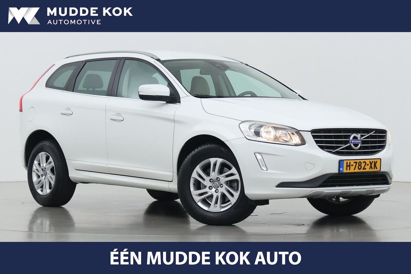 Volvo XC60 - T5 Momentum | Elektrische Stoel + Memory | Stoelverwarming | Trekhaak | Cruise Control - AutoWereld.nl