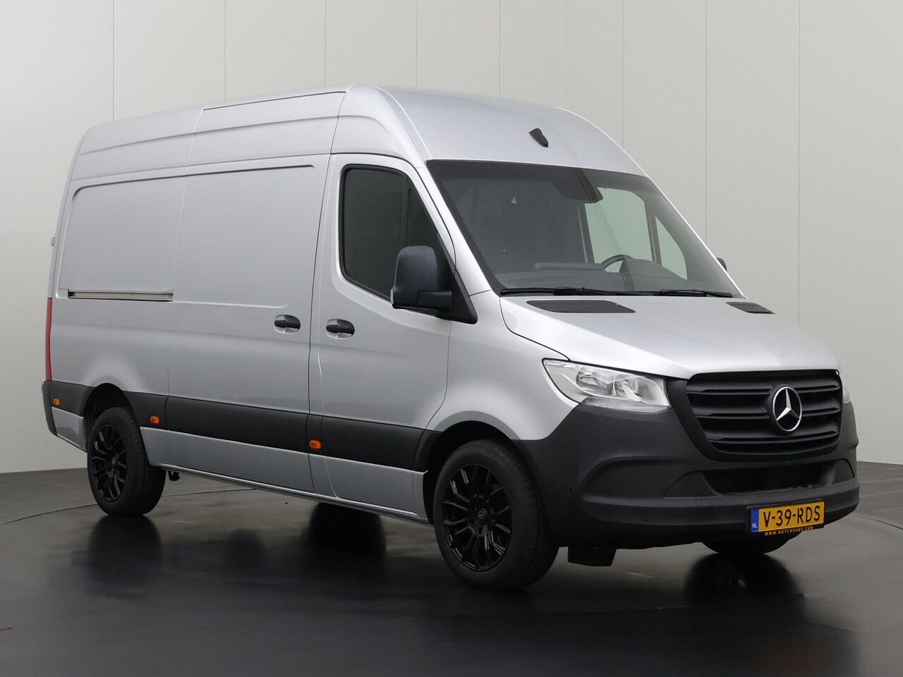 Mercedes-Benz Sprinter - 317CDi Automaat L2H2 Exclusive | Navigatie | Multimedia | Camera | Airco | Cruise - AutoWereld.nl