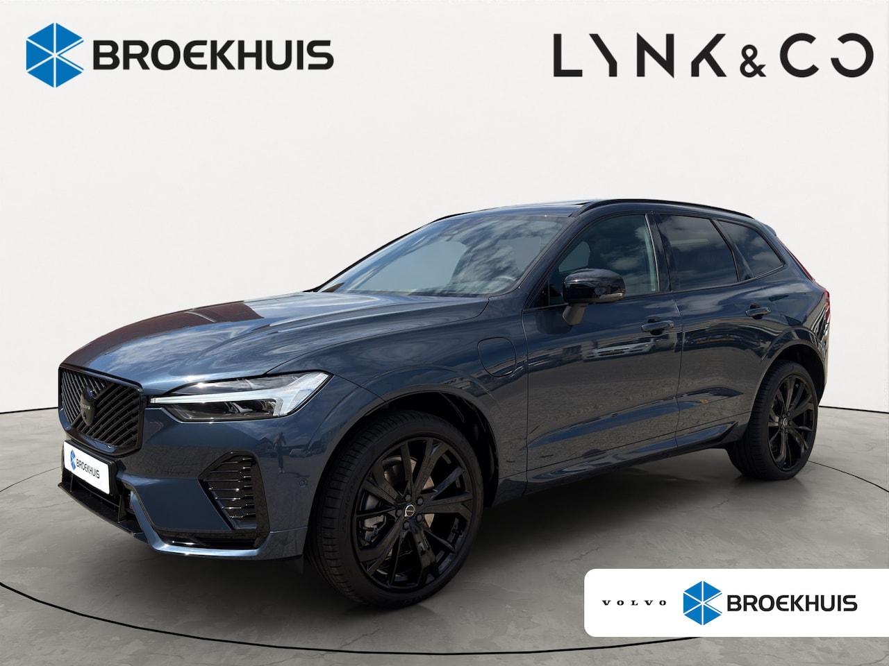 Volvo XC60 - T6 Plug-in hybrid AWD Plus Black Edition | Trekhaak | 360 Camera | Panoramadak | Getint gl - AutoWereld.nl