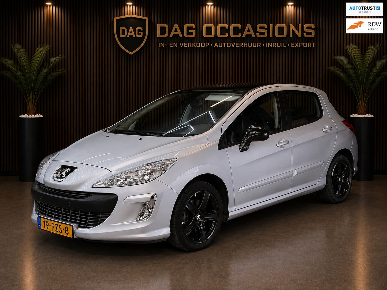 Peugeot 308 - 1.6 AUTOMAAT|PANO|PDC|CRUISE|NAVI|AIRCO - AutoWereld.nl