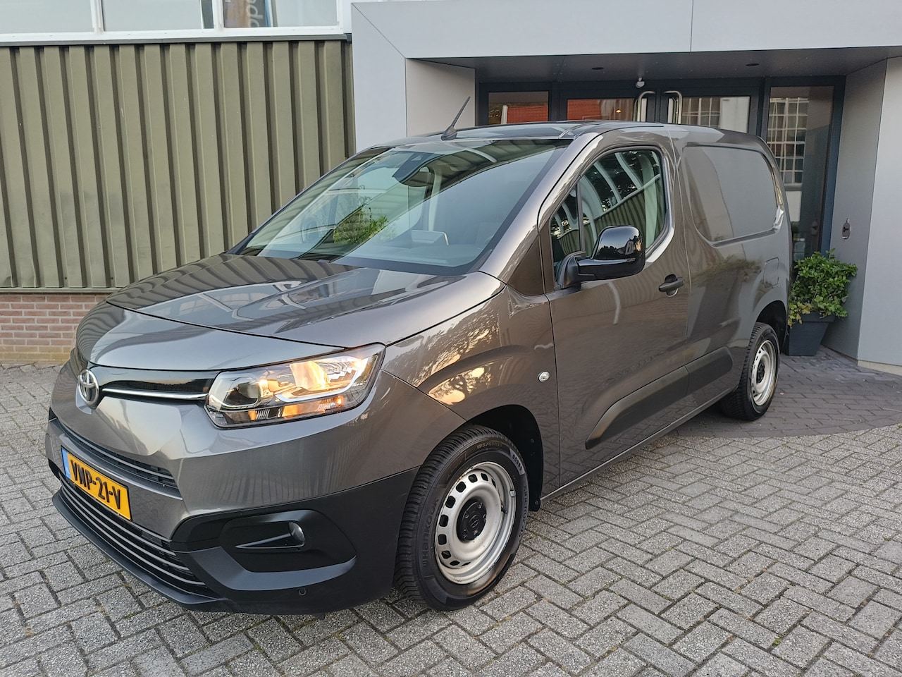 Toyota ProAce City - 1.5 D-4D Live | Airco | Cruis controle | Carplay | Navigatie | BTW | NAP | - AutoWereld.nl