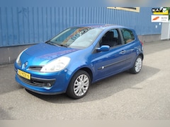 Renault Clio - 1.2-16V Collection, Nieuwe APK, Airco, trekhaak