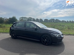 Volkswagen Golf - 1.5 TSI R-Line Business+