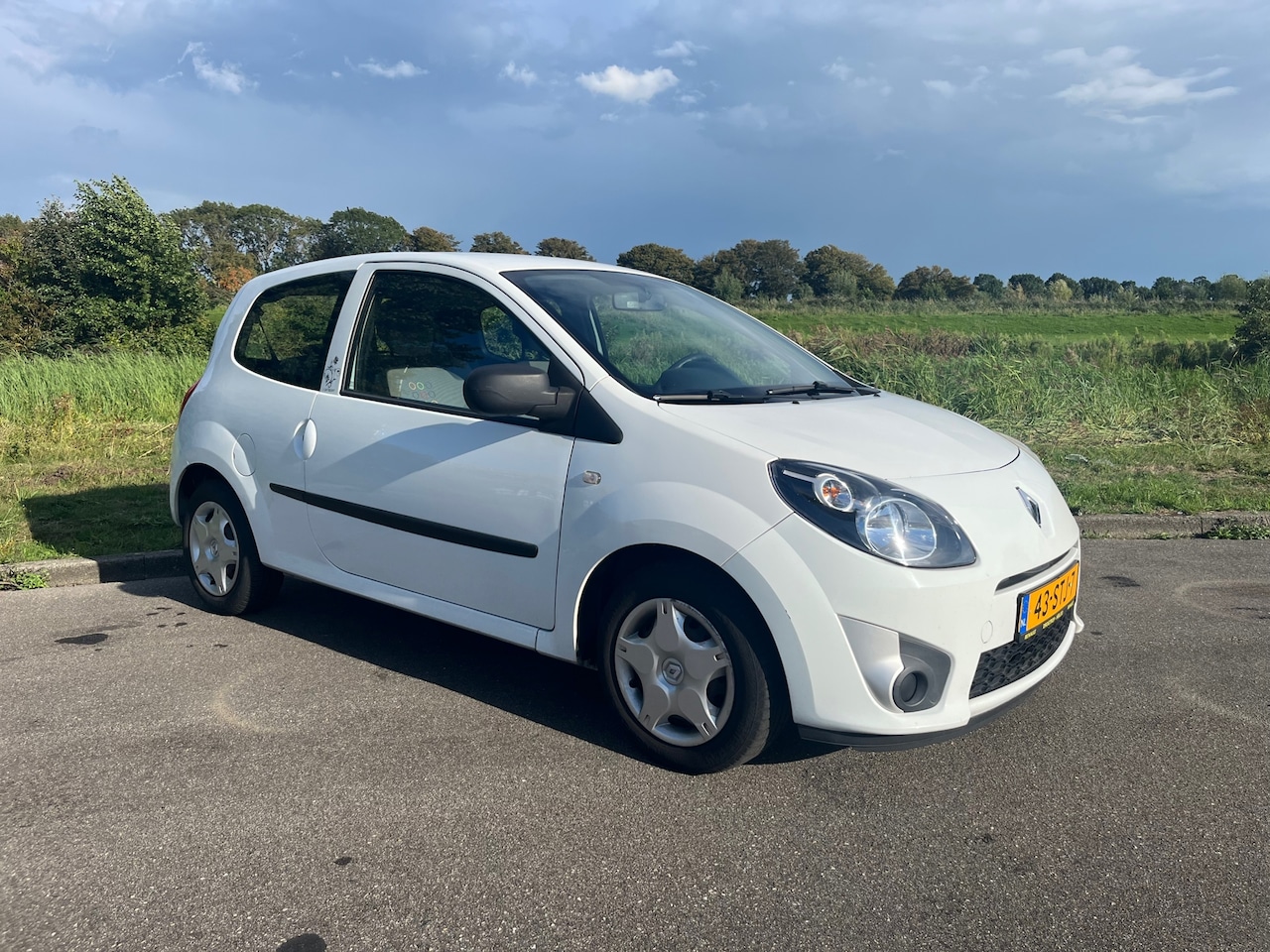 Renault Twingo - 1.2-16V Authentique 1.2-16V Authentique - AutoWereld.nl