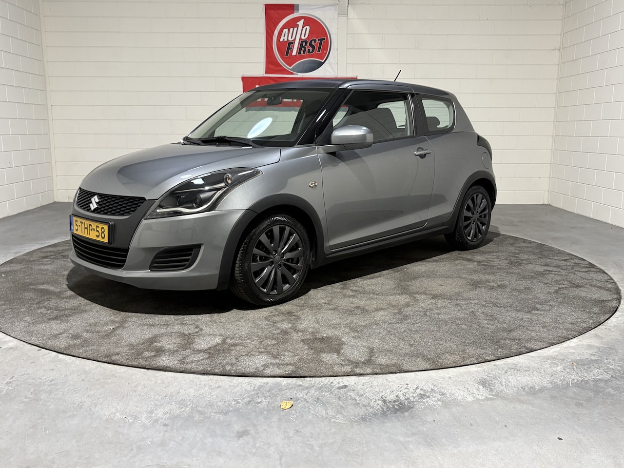 Suzuki Swift - 1.2 Comfort EASSS Sportieve 3Drs. NL, Boekjes, Airco, Audio, Sportwielen, Betrouwbaar en b - AutoWereld.nl