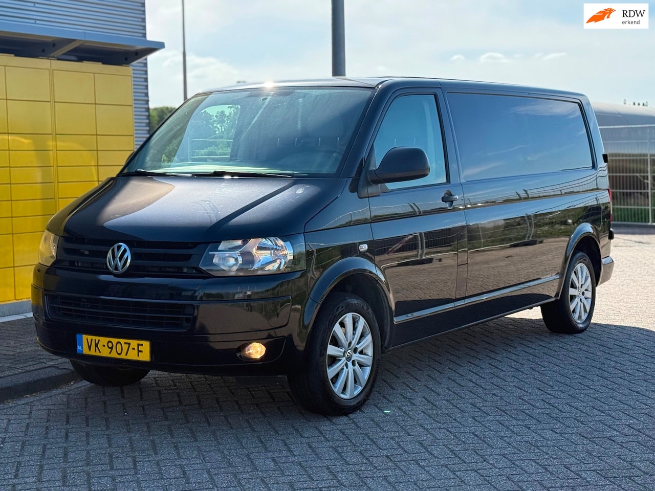 Volkswagen Transporter - 2.0 TDI L2H1 Bj 2014 Zwart Lang AIRCO MARGE - AutoWereld.nl