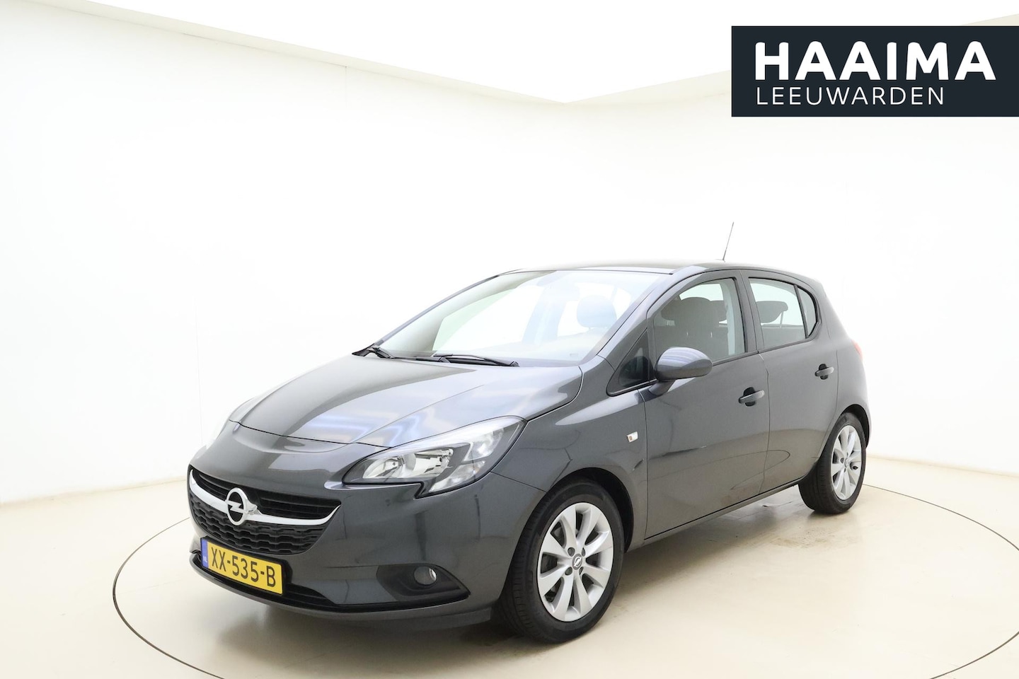 Opel Corsa - 1.4 Favourite | Cruise control | Airco | Navigatie | Apple Carplay/Android Auto | DAB - AutoWereld.nl