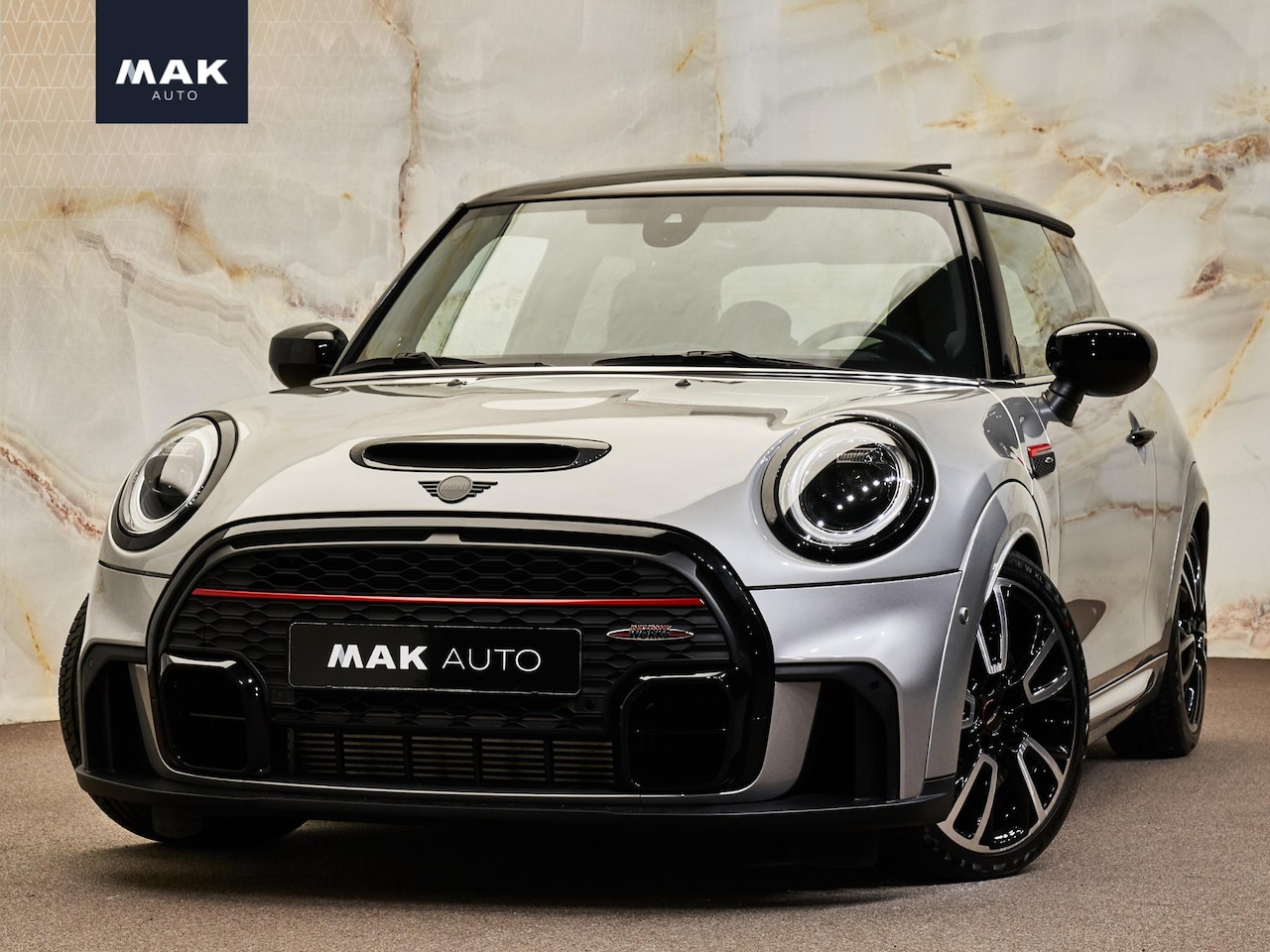 MINI 3-Deurs - Cooper 2.0 John Cooper Works , Remus, Eventuri, H&R, pano, HUD, H/K, camera, keyless, ACC, - AutoWereld.nl