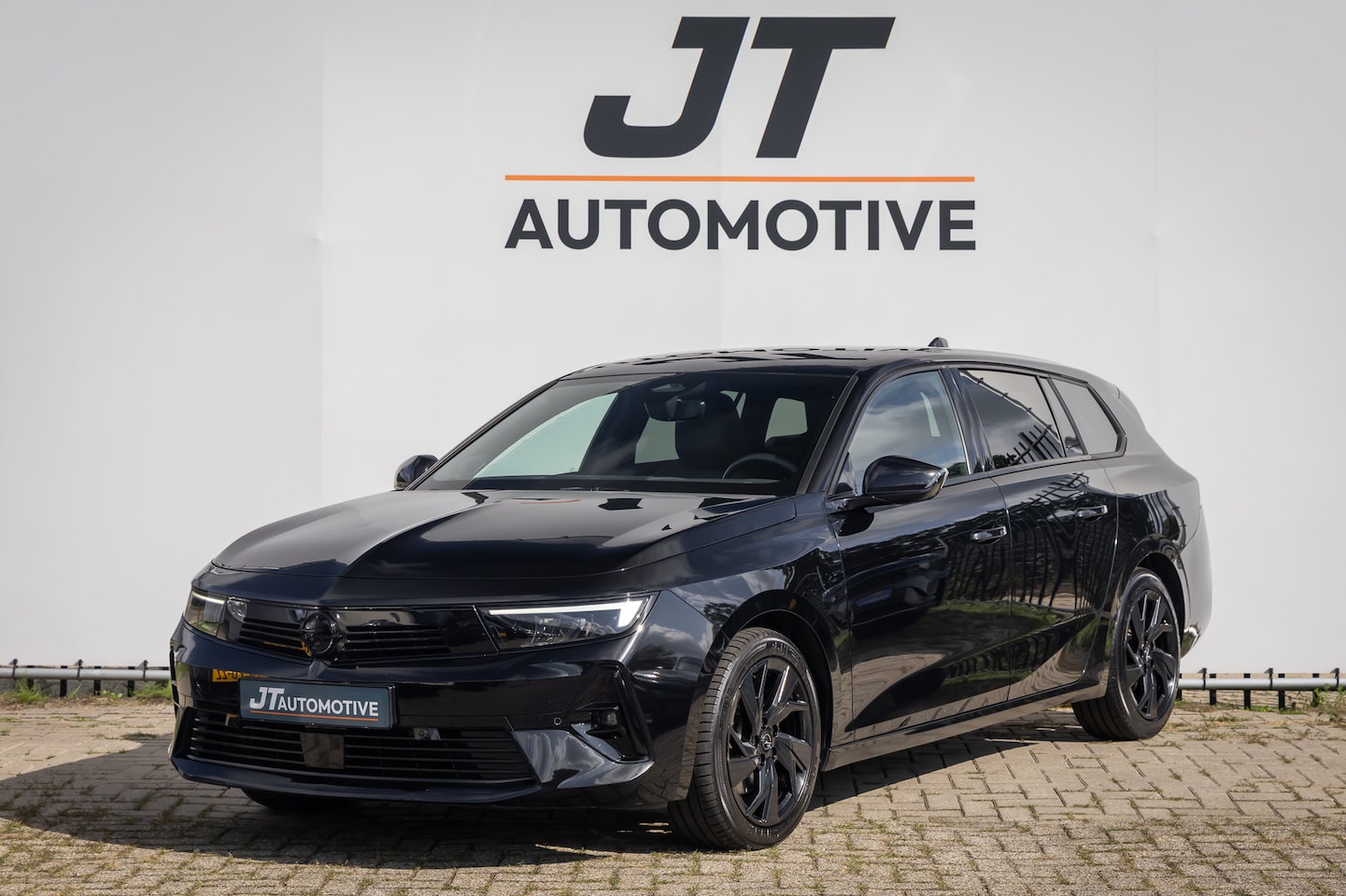 Opel Astra Sports Tourer - 1.2 Turbo GS 360camera | Stoelverwarming | Voorruitverwarming | adaptive cruise | stuurver - AutoWereld.nl