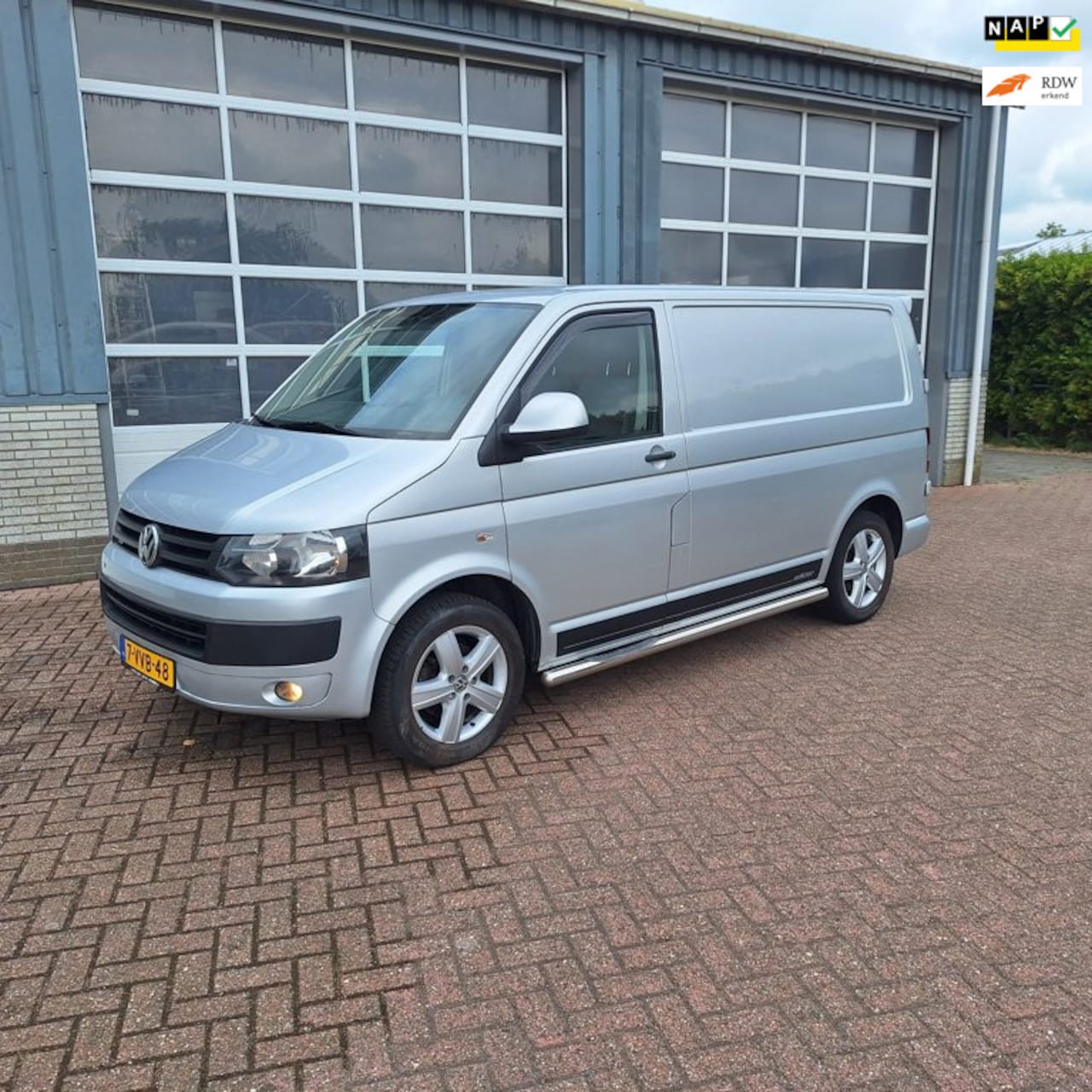 Volkswagen Transporter - 2.0 TDI L1H1 2.0 TDI L1H1 - AutoWereld.nl
