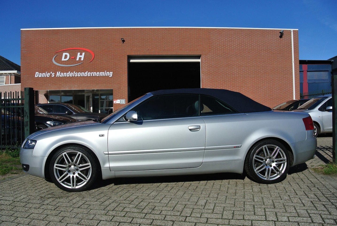 Audi A4 Cabriolet - 3.0 V6 Exclusive airco leder automaat inruil mogelijk - AutoWereld.nl