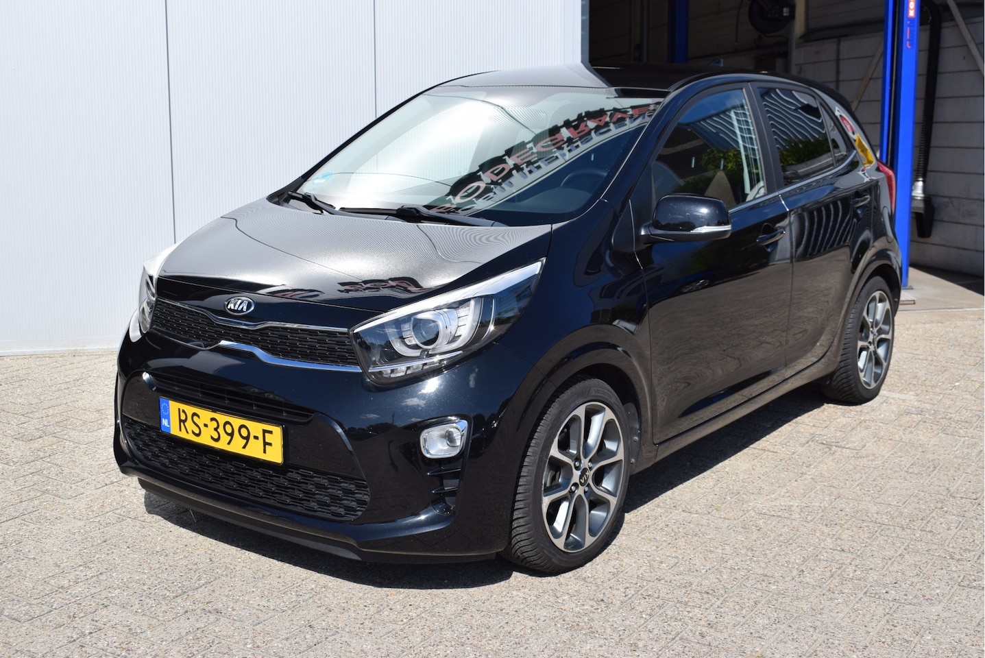 Kia Picanto - 1.0 CVVT Colour Edition | Camera | Leder | NL-Auto | Cruise Control - AutoWereld.nl