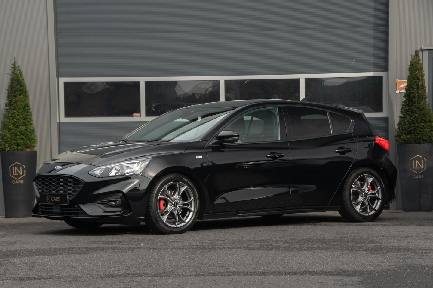 Ford Focus - 1.0 EcoBoost Titanium ST-line| Cruise | Navi - AutoWereld.nl