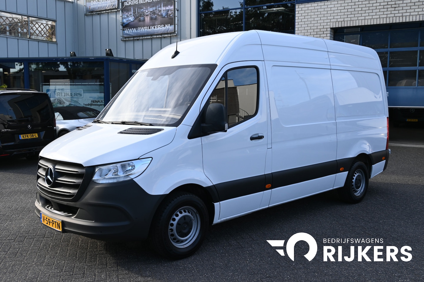 Mercedes-Benz Sprinter - 315 CDI L2H2 RWD Apple Carplay/Android Auto, Camera - AutoWereld.nl