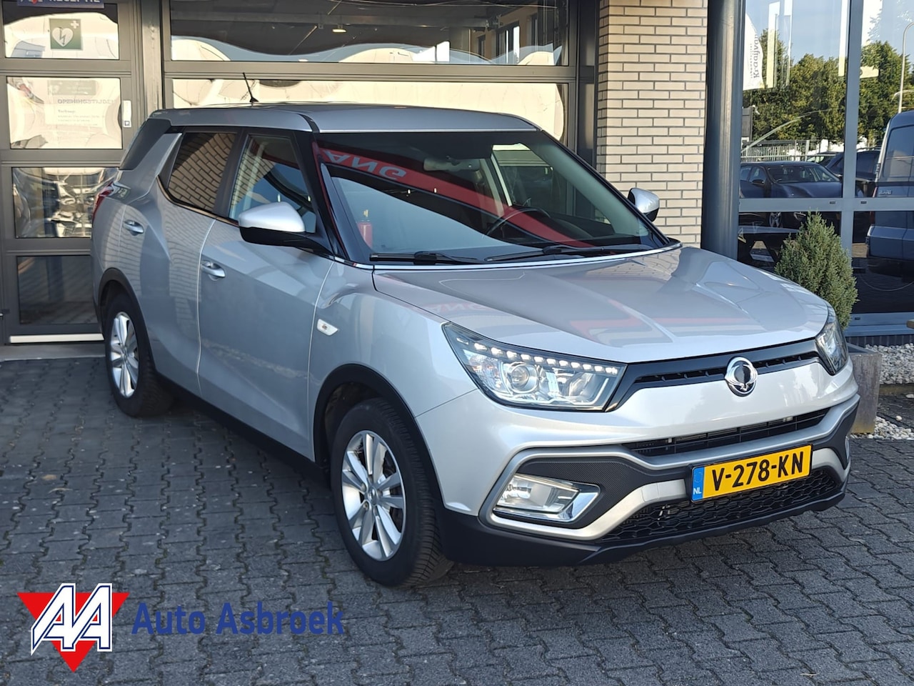 SsangYong XLV - 1.6 e-XDI Quartz 4WD Grijs Kenteken - AutoWereld.nl