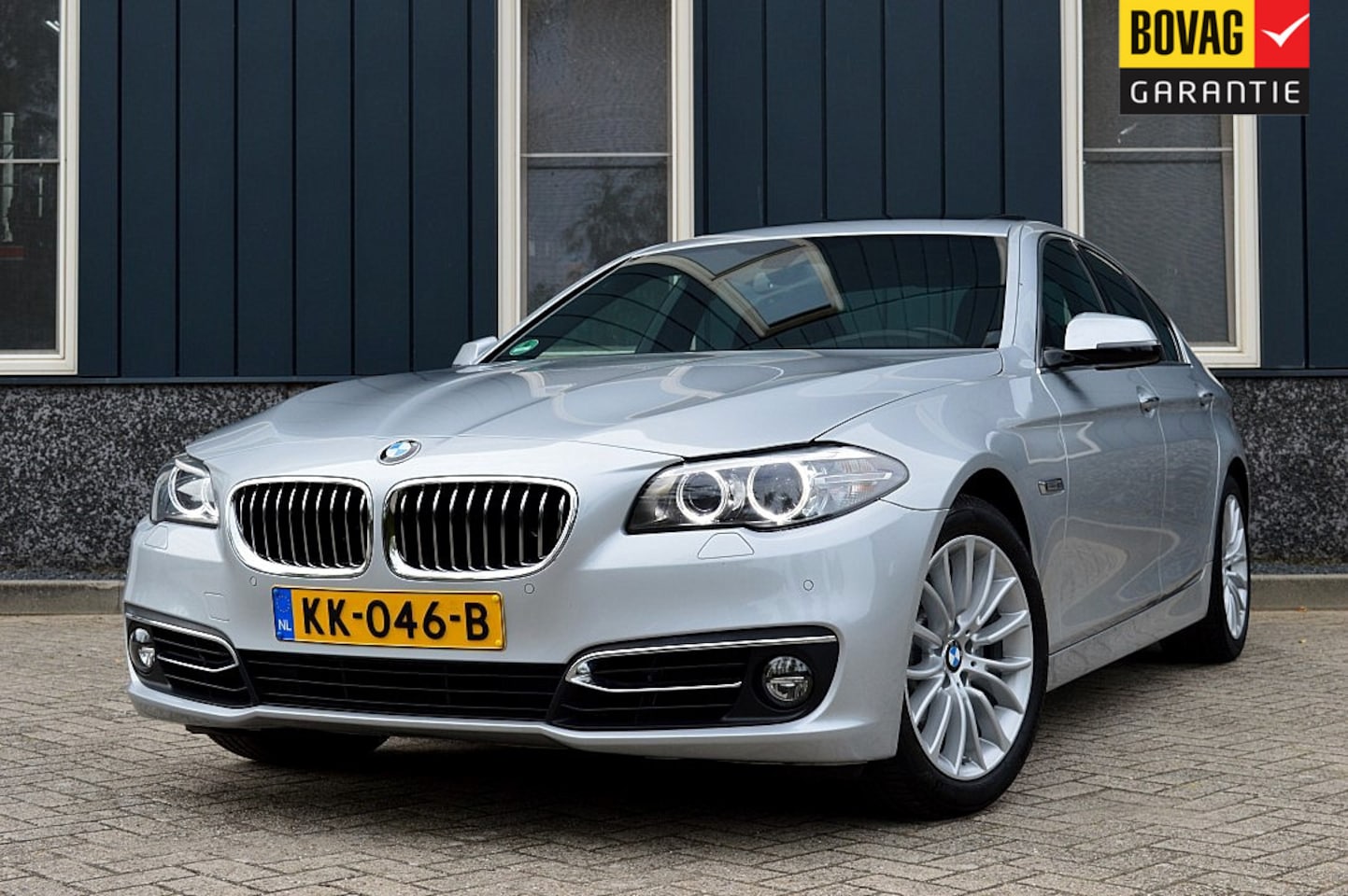BMW 5-serie - 520i Luxury Edition Rijklaarprijs-Garantie Leder Sport interieur Schuifdak Led Navigatie A - AutoWereld.nl