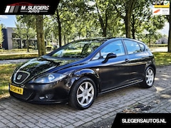 SEAT Leon - 1.6 Stylance*Airco*Cruise*Trekhaak*APK 2027