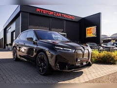 BMW iX - XDrive50 M 112 kWh, B&W Audio, Sky-Lounge, Massage, Laser, Soft-Close