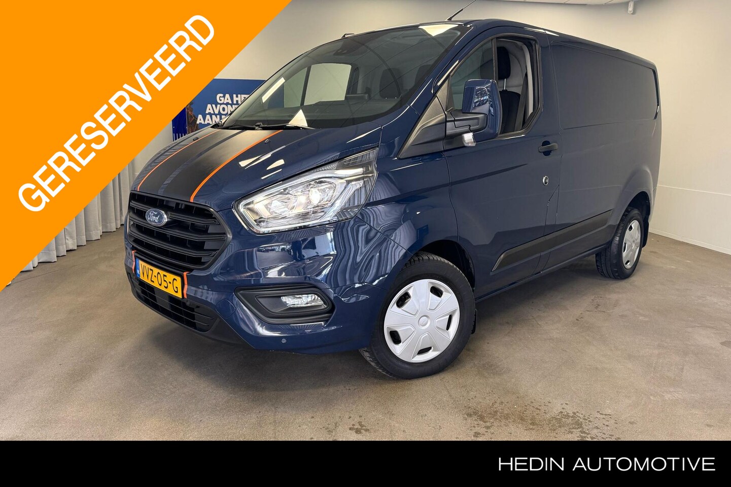 Ford Transit Custom - L1H1 Trend Automaat 130PK | Camera | Voorruitverwarming | Airco | Parkeersensoren | 3-Zits - AutoWereld.nl