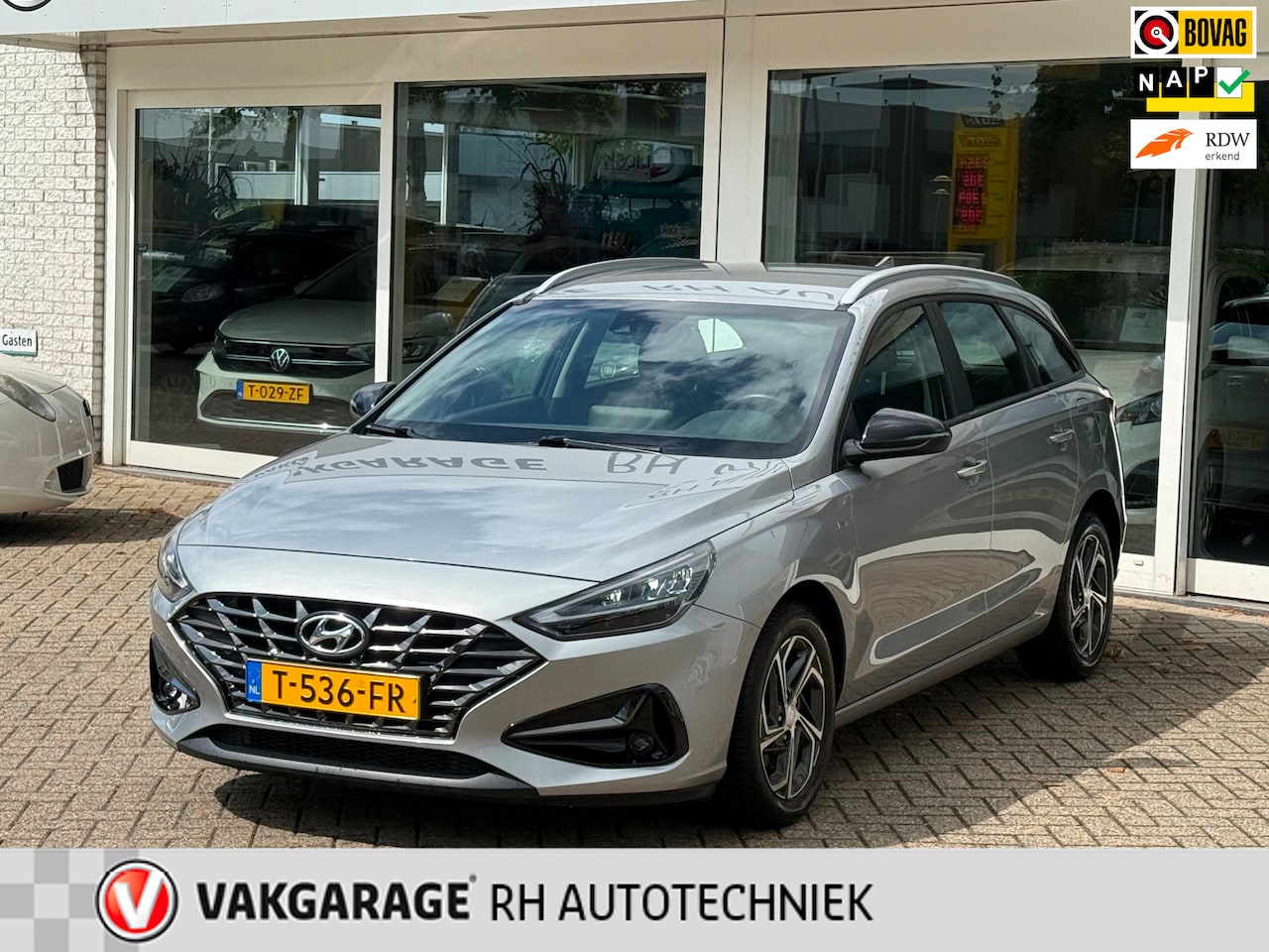 Hyundai i30 Wagon - 1.0 T-GDi MHEV Comfort Smart 1.0 T-GDi MHEV Comfort Smart - AutoWereld.nl