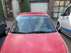 Toyota Starlet - 1.3-16V Red