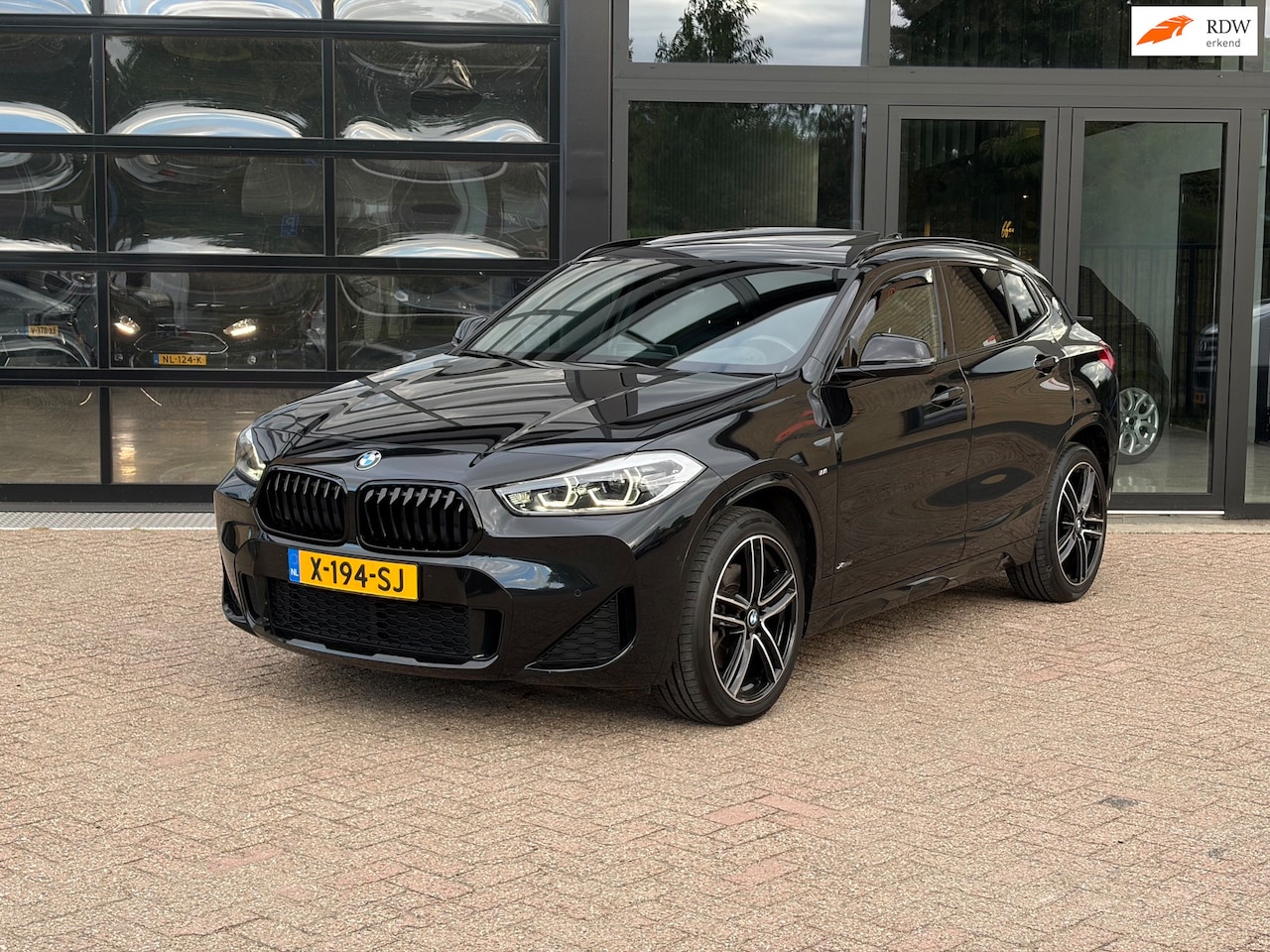 BMW X2 - XDrive20i High Executive - M Sport - Full option - AutoWereld.nl
