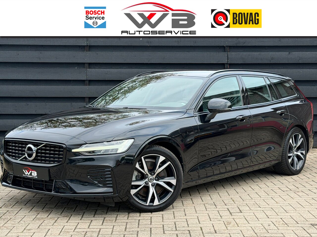 Volvo V60 - 2.0 T6 Recharge AWD R-Design I Leder I Trekhaak I Black Optik - AutoWereld.nl