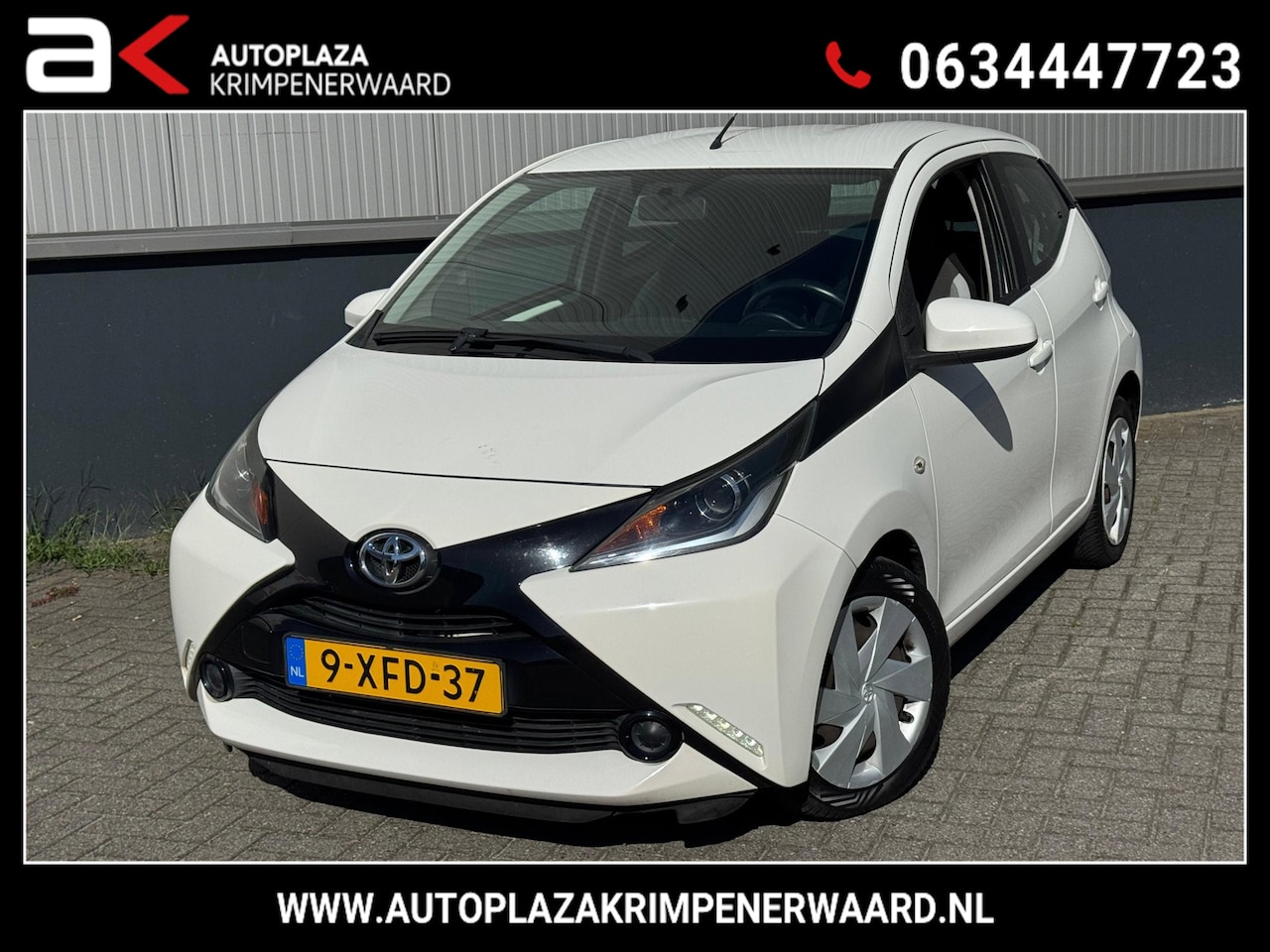 Toyota Aygo - 1.0 VVT-i x-play Airco Camera Aux 5d Nieuwe Apk - AutoWereld.nl