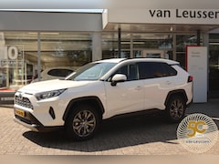 Toyota RAV4 - 2.5 HYBRID DYNAMIC TREKHAAK LED KEYLESS AD-CRUISE LM-VELGEN PARK-SENSOREN APPLE/ANDROID CA