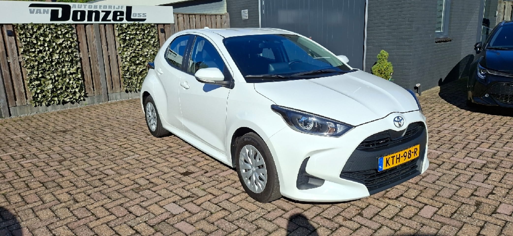 Toyota Yaris - 1.0 VVT-i Active APPEL-CARPLAY - AutoWereld.nl