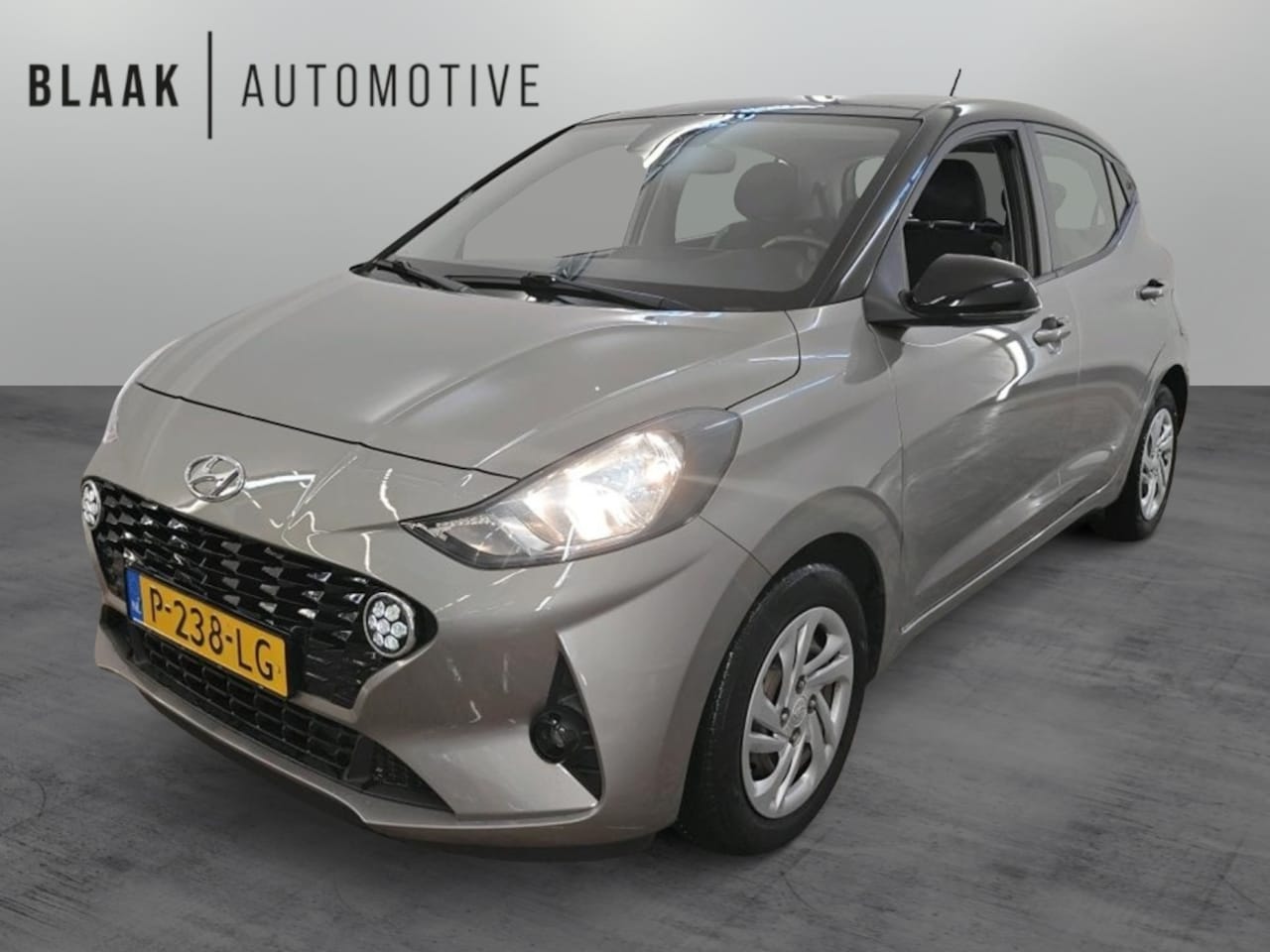Hyundai i10 - 1.0 Comfort Smart | navigatie | zwart dak - AutoWereld.nl