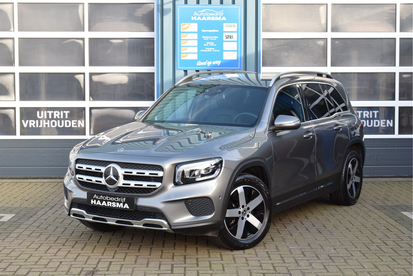 Mercedes-Benz GLB - 200 Business Solution Luxury Achteruitrij Camera Navi Cruise control Automaat - AutoWereld.nl