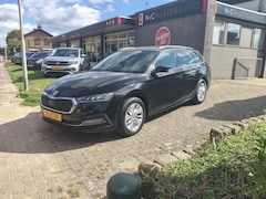 Skoda Octavia Combi - 1.0i Ambition, Cruise, Navi, Dig Display, PDC