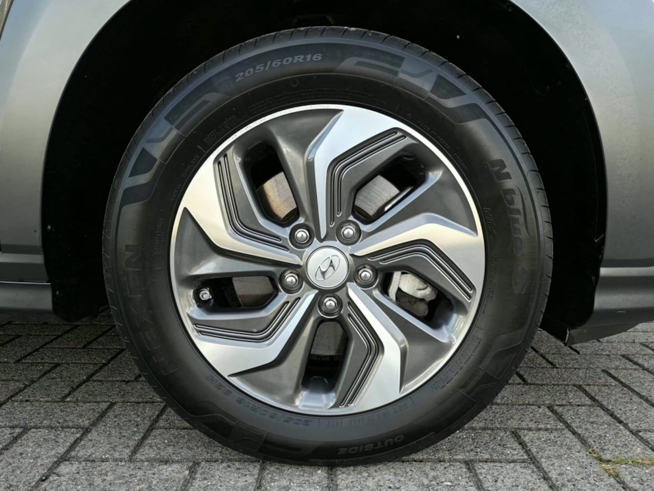 Hyundai Kona - 1.6 GDI HEV Fashion 1.6 GDI HEV Fashion