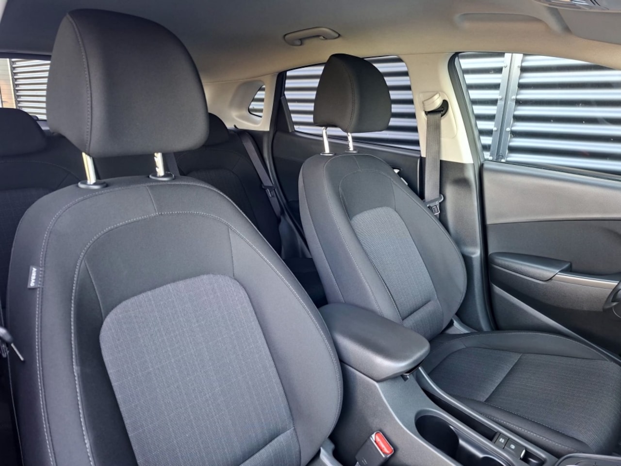 Hyundai Kona - 1.6 GDI HEV Fashion 1.6 GDI HEV Fashion