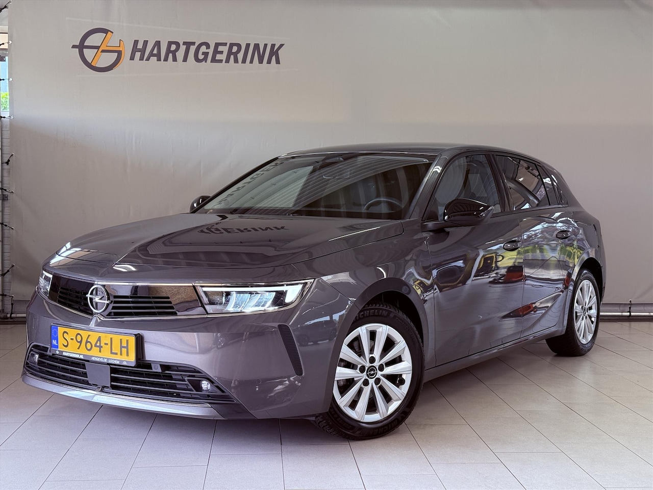 Opel Astra - 1.2 Turbo 110pk Business Edition* Navi / A-Cruise / PDC / Winterpakket - AutoWereld.nl