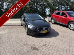 Volvo V40 - 2.0 T3 Nordic+ TREKHAAK PDC STOELVERWARMING
