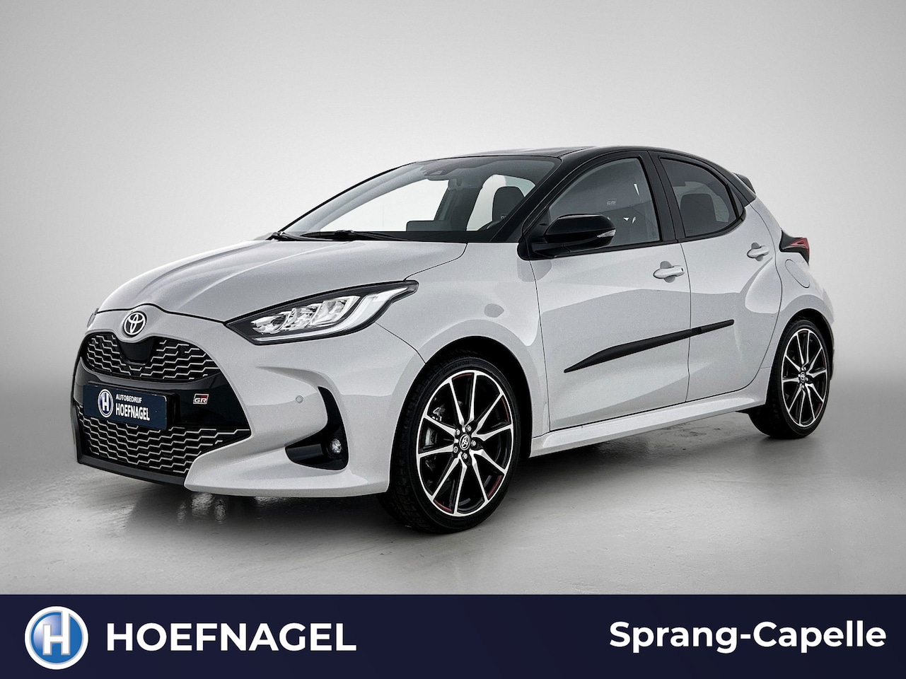 Toyota Yaris - 1.5 Hybrid GR Sport | Camera | Stoelverwarming | Navigatie | Cruise Control - AutoWereld.nl