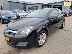 Opel Astra GTC - 1.4 Edition / 3D/Apk 28-8-2027