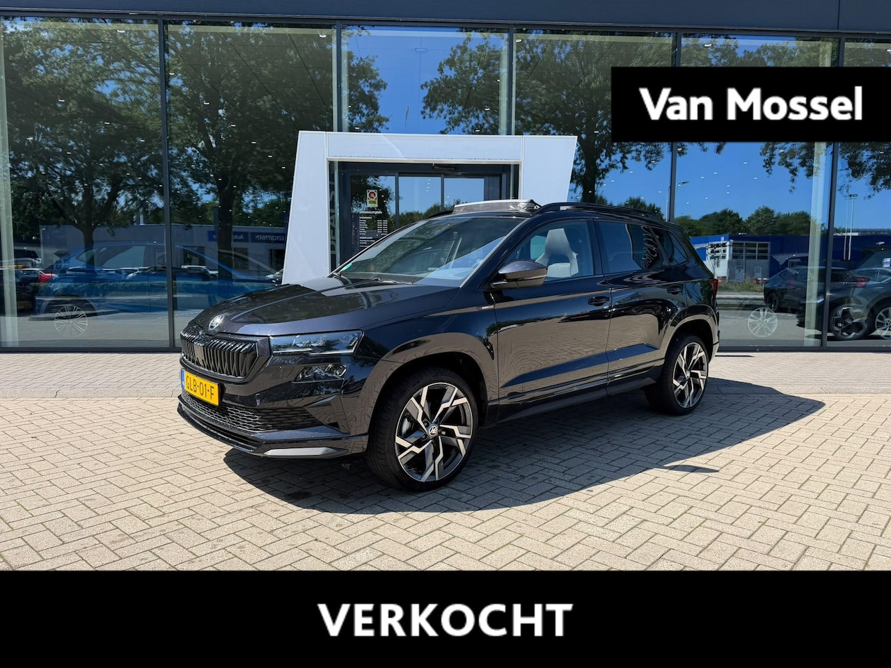 Skoda Karoq - 1.5 TSI ACT Sportline Business | PANO SCHUIF-/KANTELDAK | TREKHAAK WEGKLAPBAAR | SKODA SOU - AutoWereld.nl