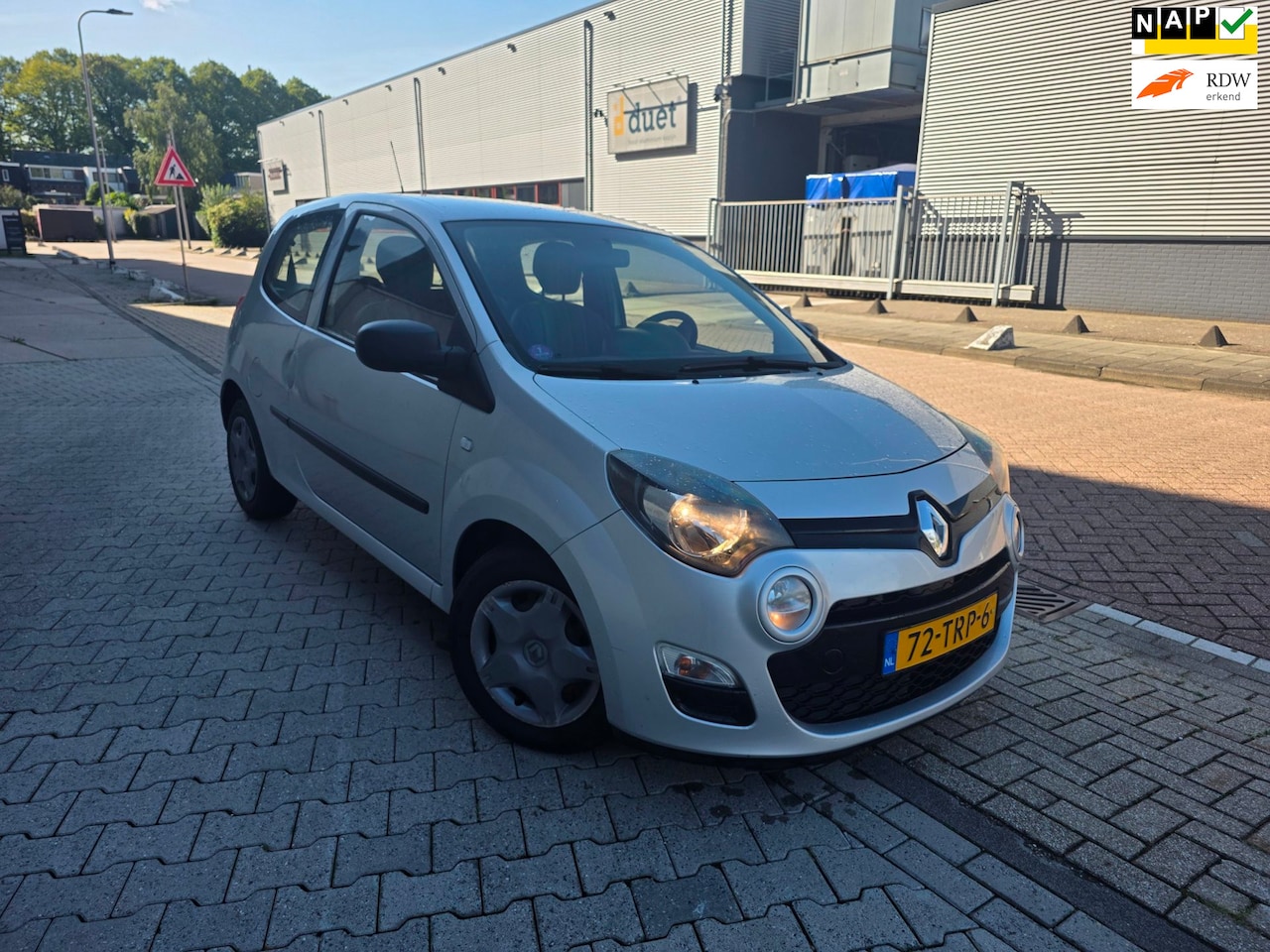 Renault Twingo - 1.2 16V Authentique - RIJDT EN SCHAKELT GOED - AutoWereld.nl