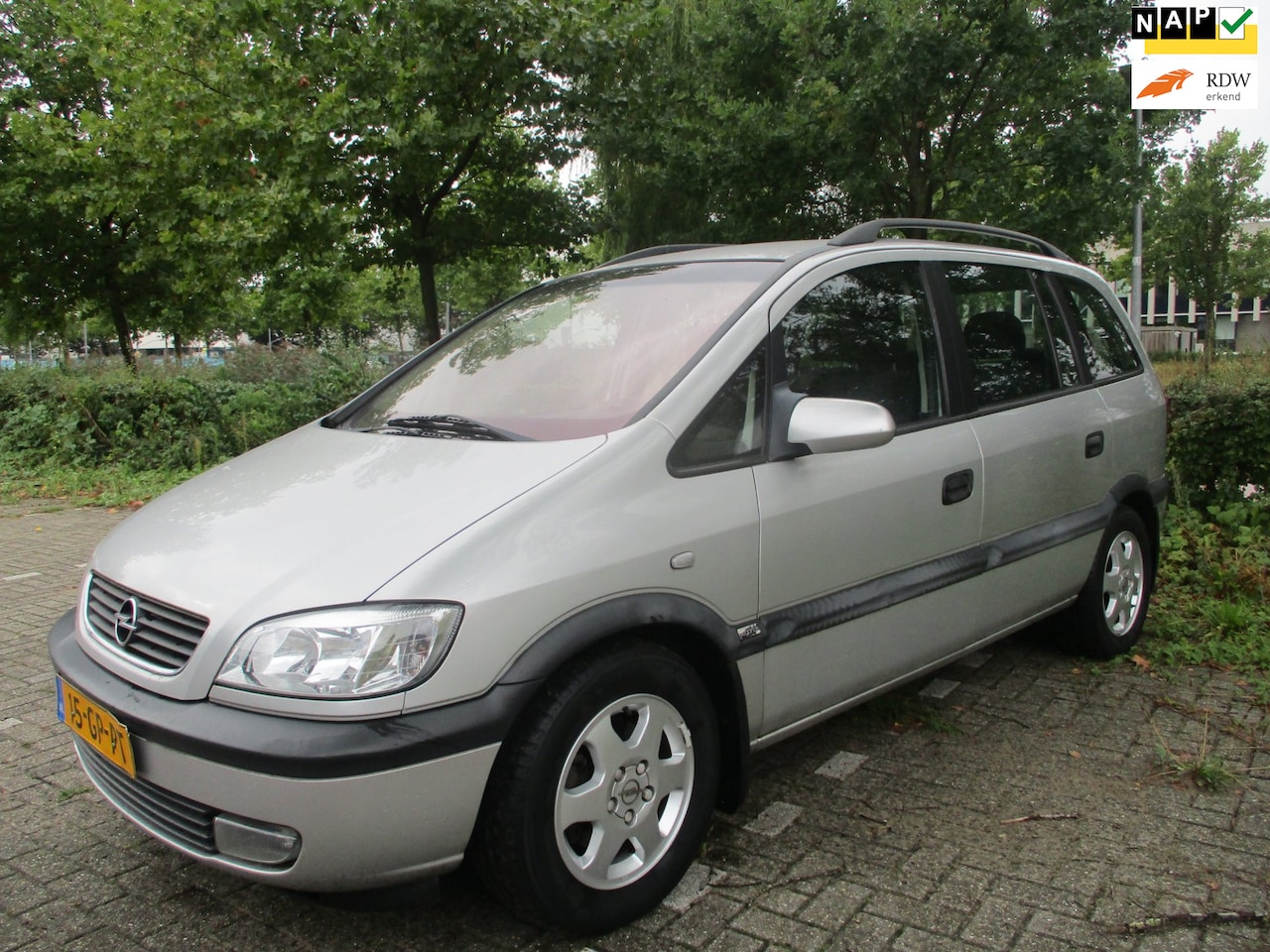 Opel Zafira - 2.2-16V Elegance 7 persoons - AutoWereld.nl